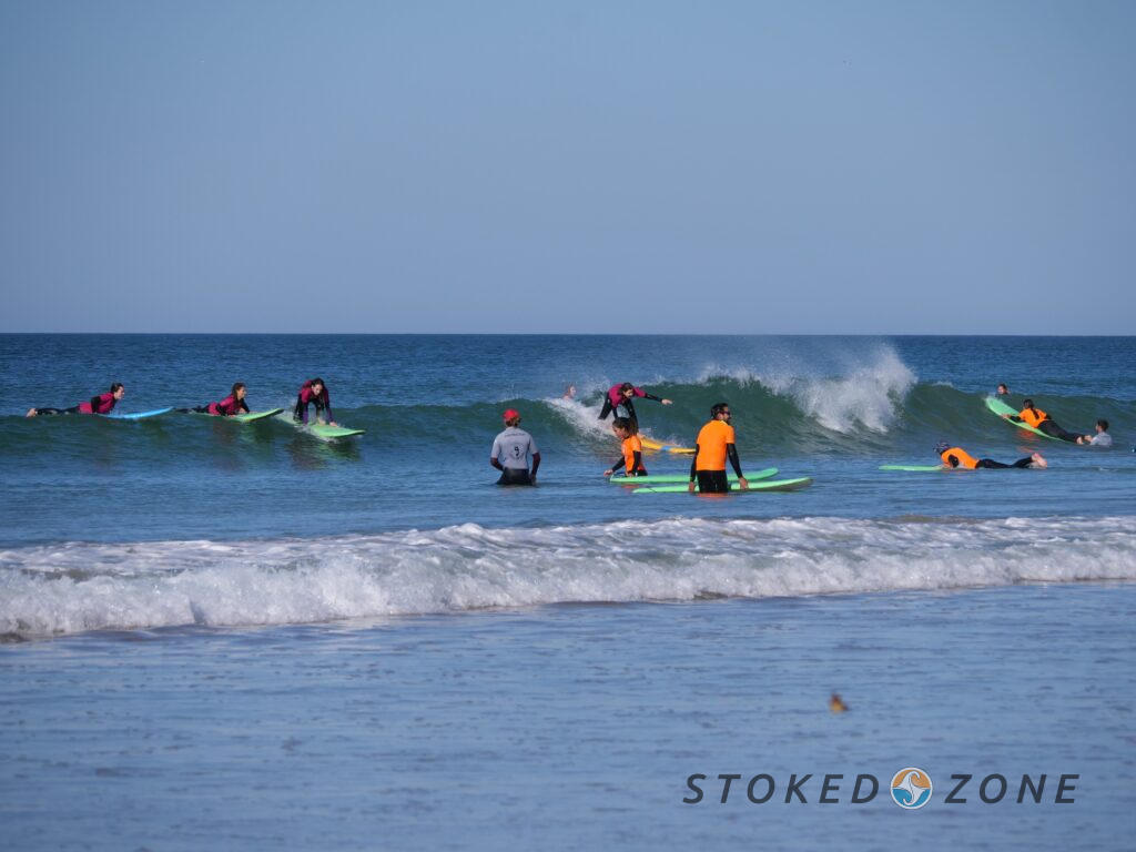 Surfkurs_Surfschule_Wellenreiten_lernen_Surf_Equipment