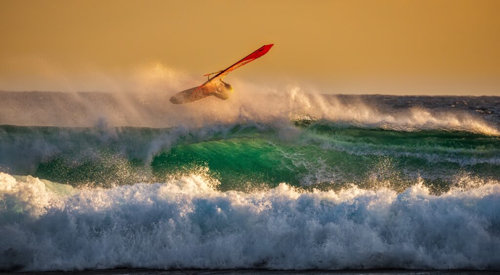 Windsurfen_Lernen_Welle_Cutback_Waveriding_Windsurfing