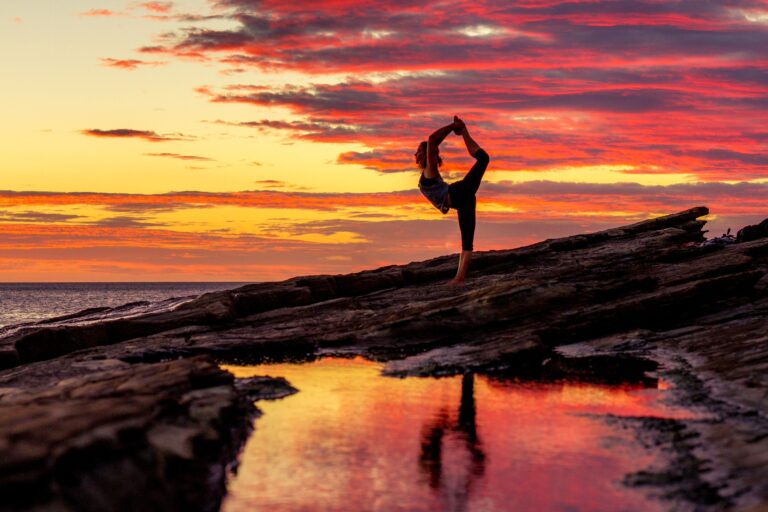 Yoga_und_surfen_fuer_Frauen