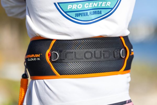 Cloud_IX_Surffoils_Anchorman_Huefttrapez__Wing_Leash_dealer_Stoked_Zone_6