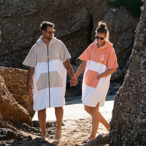 wave-hawaii-poncho-fuseta-dealer-Stoked-Zone-10