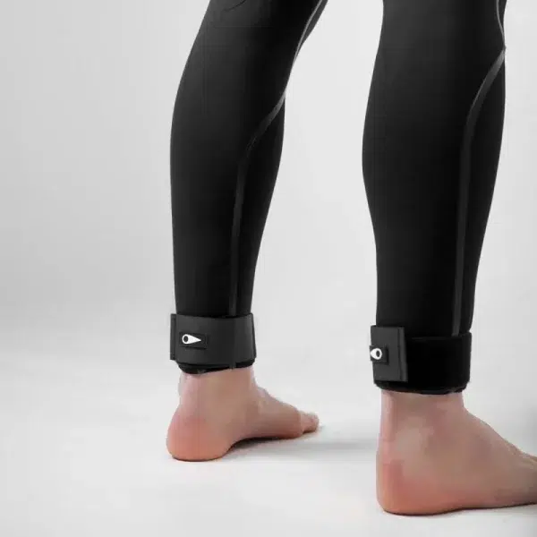 Sooeruz-WETSUIT-GURU-Wind-HOOD-Men-6-5-black-surfshop-Stoked-Zone-7